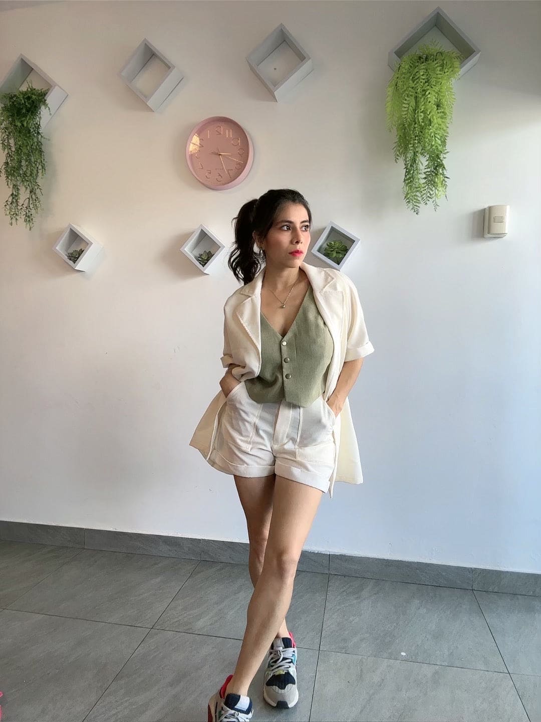 SET 3 PIEZAS(CHAQUETA,CHALECO CROP,SHORT)